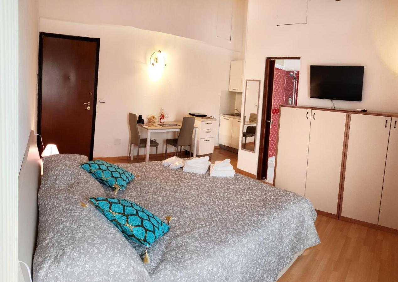 Da Enzo Hotell Desenzano del Garda Eksteriør bilde
