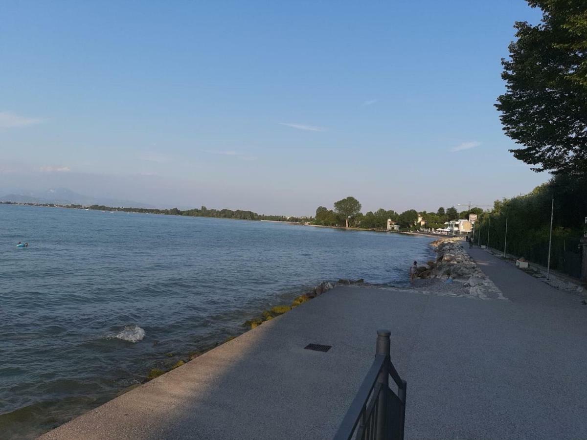 Da Enzo Hotell Desenzano del Garda Eksteriør bilde