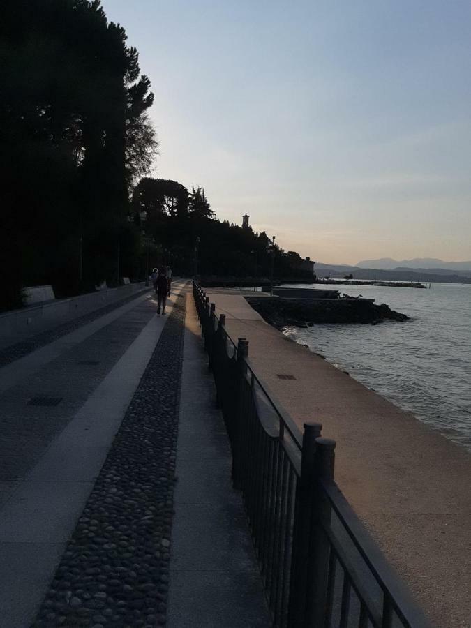 Da Enzo Hotell Desenzano del Garda Eksteriør bilde